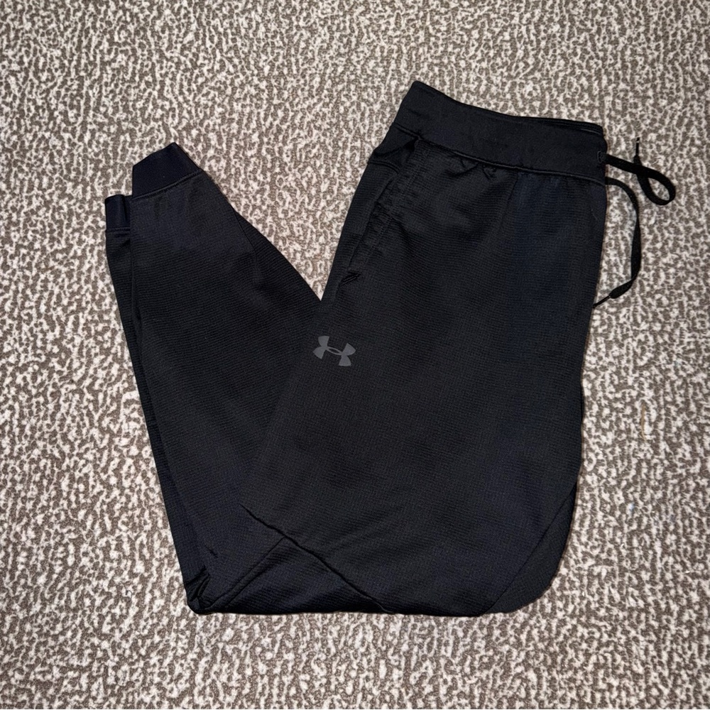 UA joggers